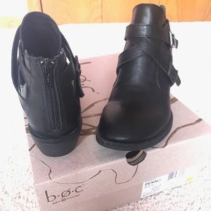 Born Shoes - Born b•o•c black ankle booties Born Shoes - Born b•o•c black ankle booties